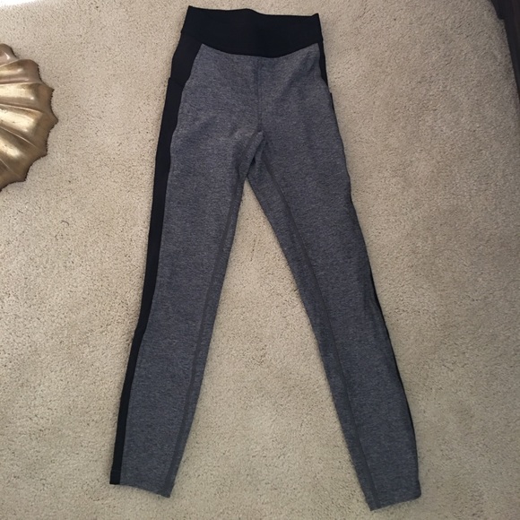 Lululemon box it out tight - Picture 2 of 3